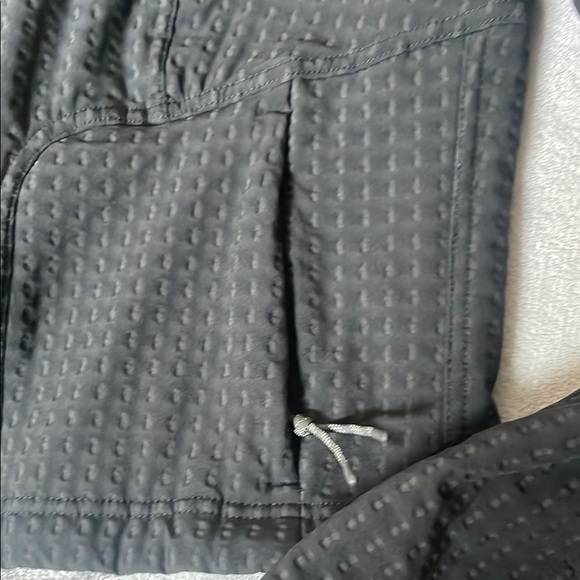 Lululemon Athletica Black Water-Repellant Hiking Athletic Jacket - Picture 6 of 12